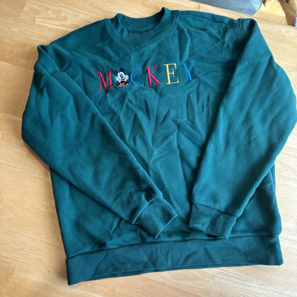 Hollister Mickey Mouse Crewneck Medium